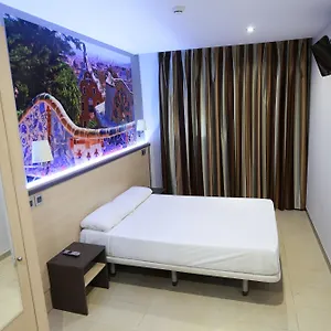 Flores Ramblas Guest house